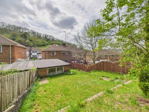 Photo 8- click for photo gallery